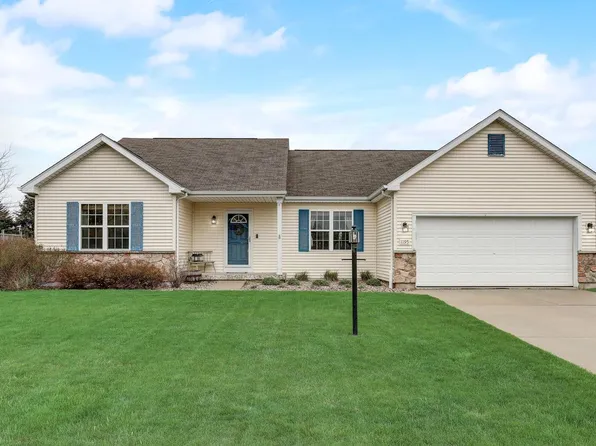 W1195 Deer Creek CIRCLE, Ixonia, WI 53036