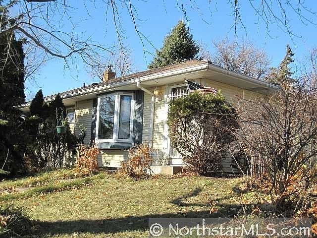 1st image of 1631 Gervais Ave E