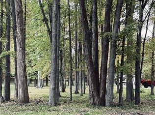 Admiral Dr, Eastlake, OH 44095