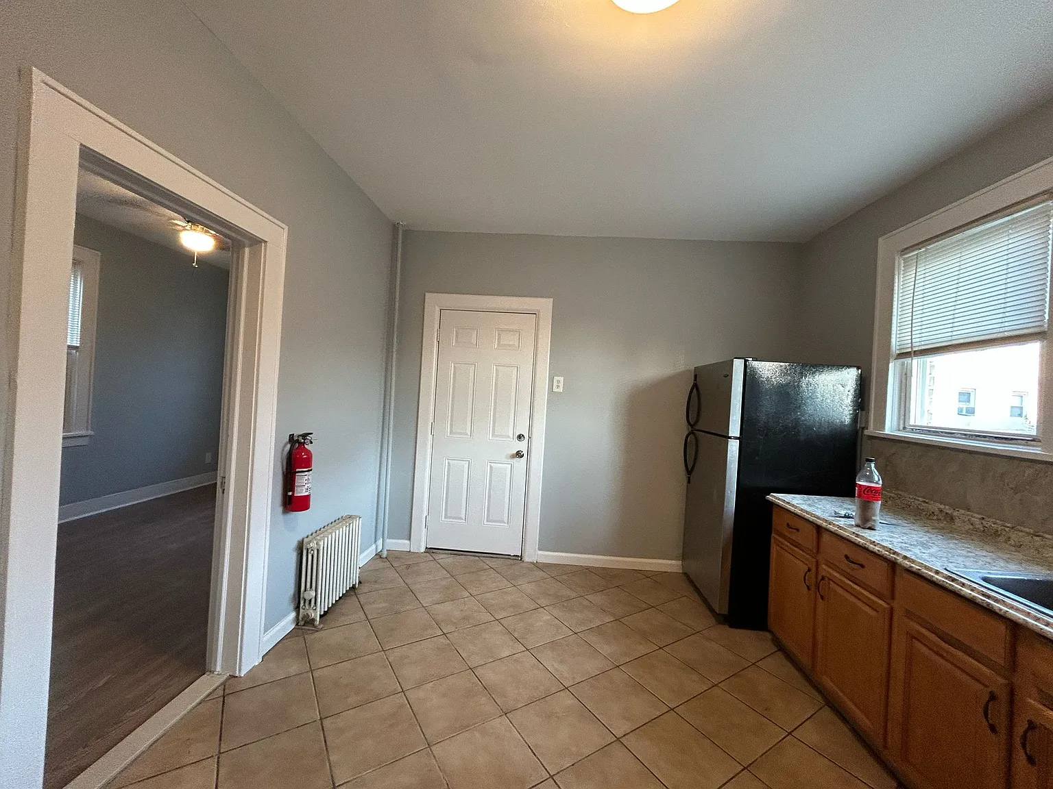 2 bed, 800 sqft, $1,550 — Photo 2