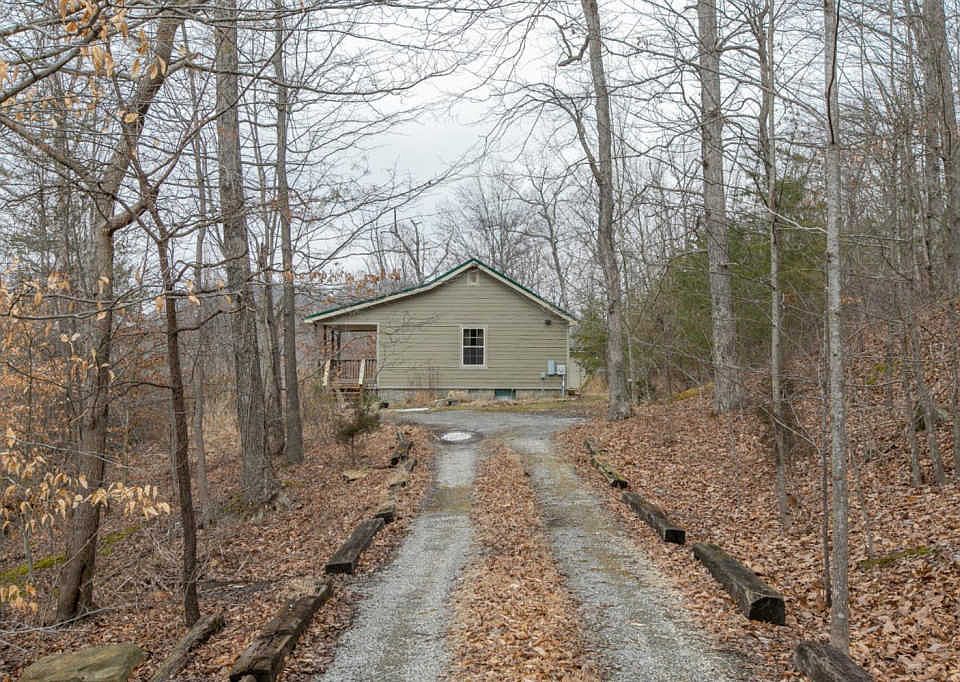 1st image of 252 Overhill Dr