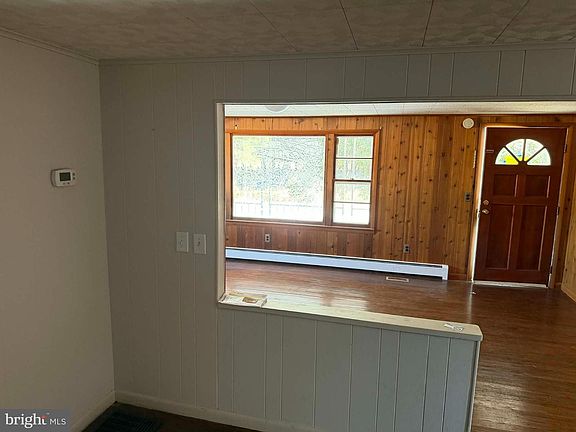 5th image of 7366 River Rd