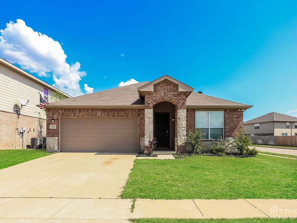 1st image of 8600 Shallow Creek Dr