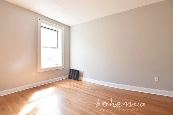 Rented by Bohemia Realty Group | media 14