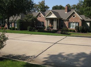 434 Charlemagne Dr, Lake Saint Louis, MO 63367