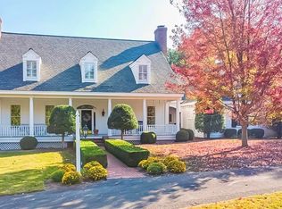 1070 Champion Ln, Paducah, KY 42003