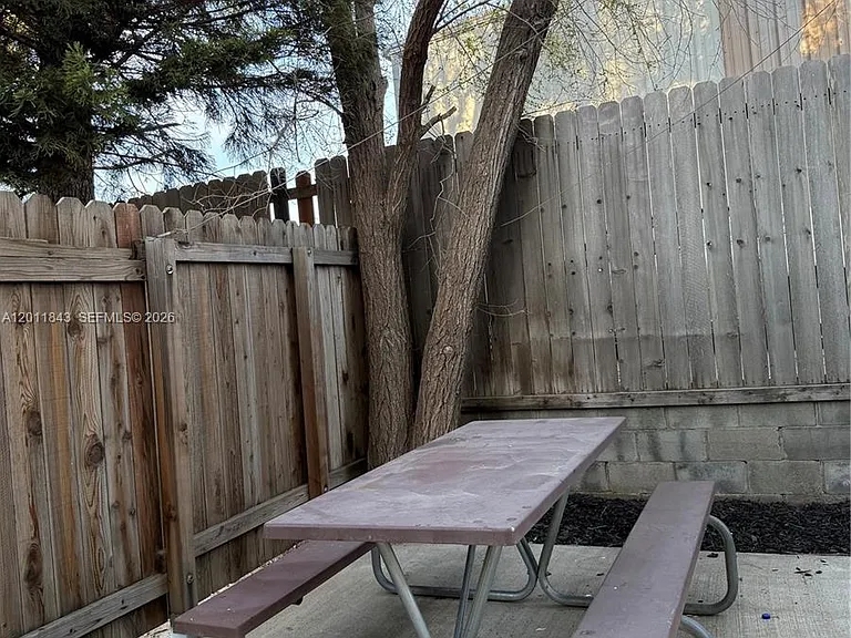 428 N Curry St — Photo 74