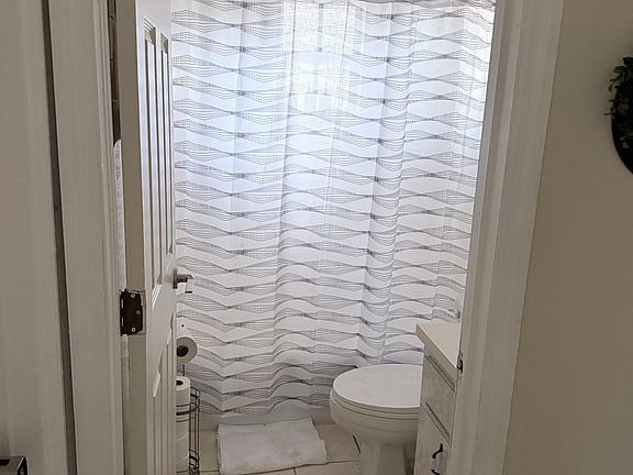 5th image of 3306 N Highland Ave