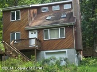 71 Hilltop Cir, East Stroudsburg, PA