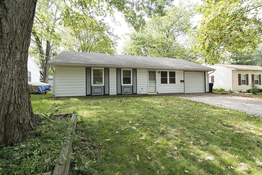 405 S Glenn Dr photo 1