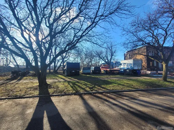 5173 Wabash St, Detroit, MI 48208