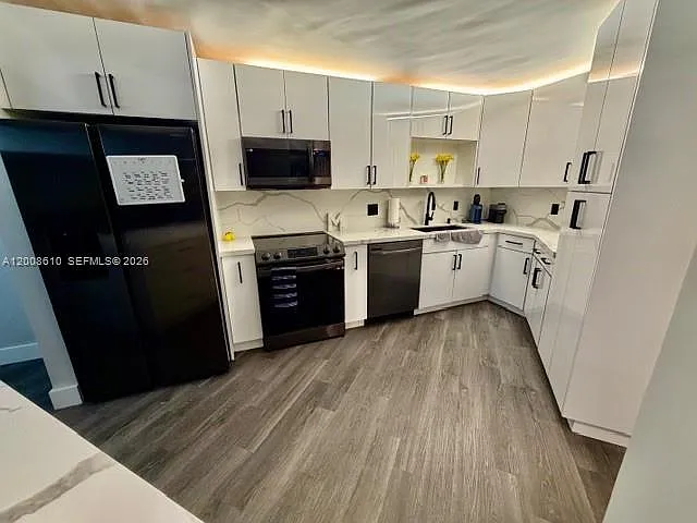 5800 Camino Del Sol #306 — Photo 8
