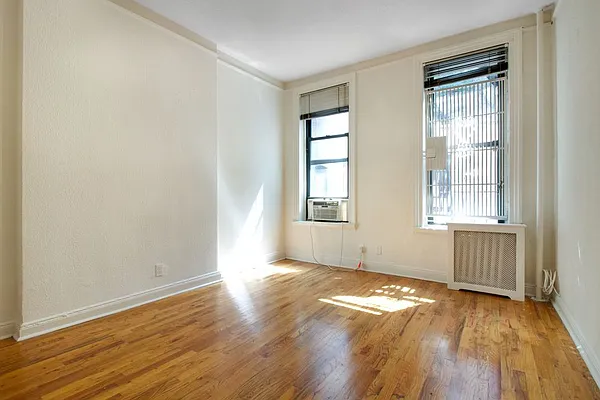 Rented by LG Fairmont Group | media 19