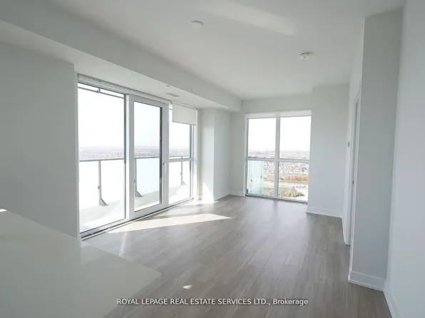 4130 Parkside Village Dr, Mississauga, ON