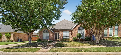 1037 McCoy Dr Photo 1