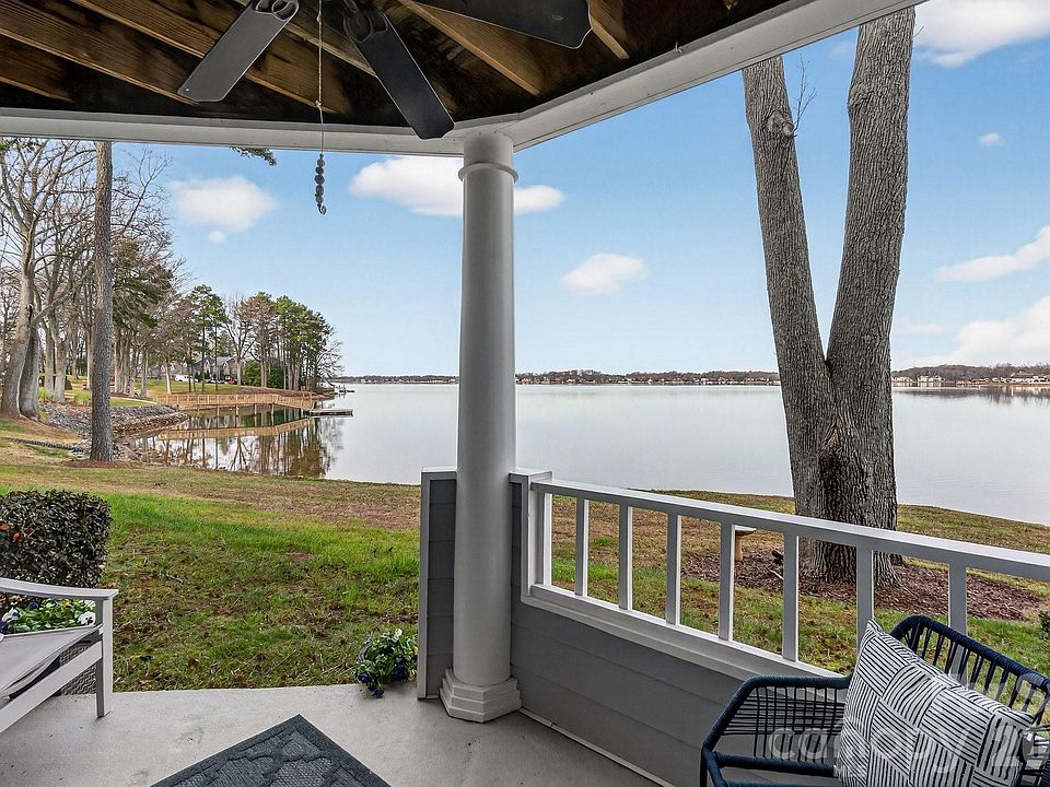 1st image of 367 Northwest Dr