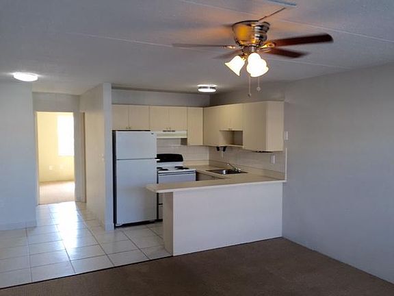 5th image of 2716 Vandiver Dr APT 3B