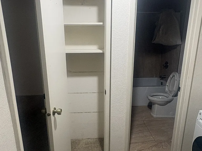 4671 Albany Cir #110 — Photo 21