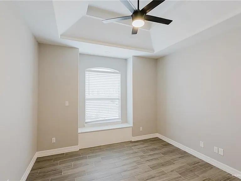 10311 N 23rd Ln — Photo 16