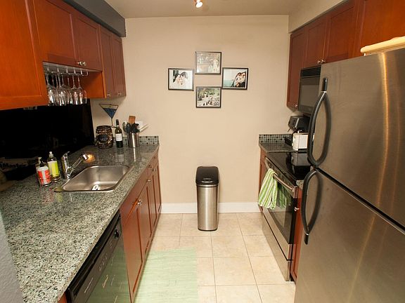 5th image of 4831 Fauntleroy Way SW APT 303