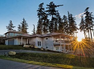 210 NE Albion St, Coupeville, WA 98239
