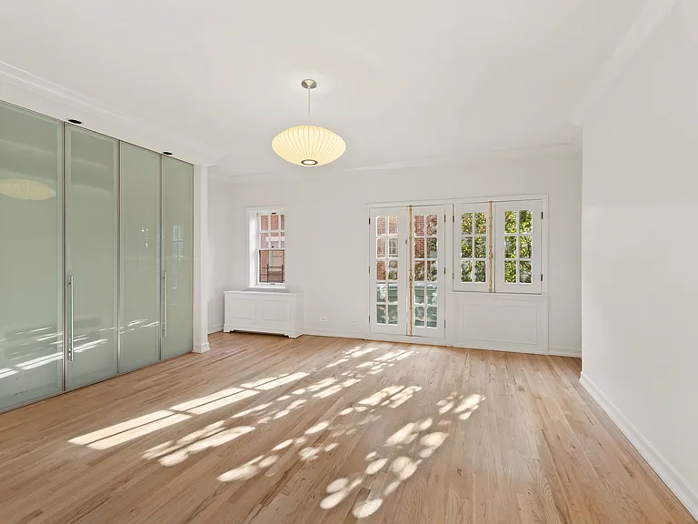 687 Greenwich St #1 — Photo 6