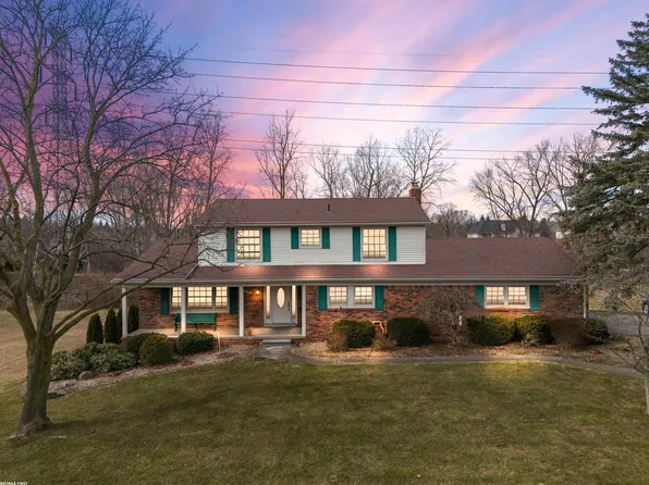 53991 Lynnham Ln, Shelby Township, MI 48316