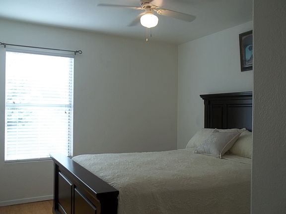 5th image of 12417 W Roanoke Ave