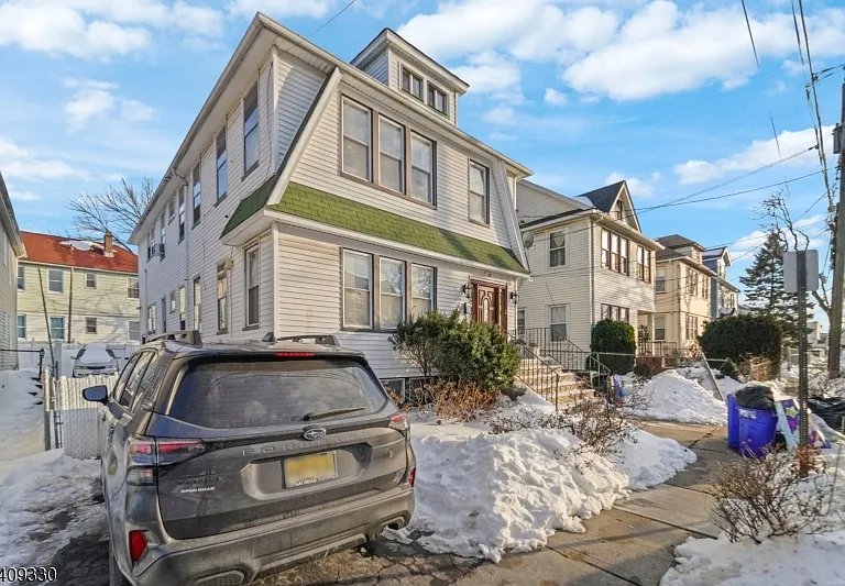 168 Carolina Ave — Photo 3