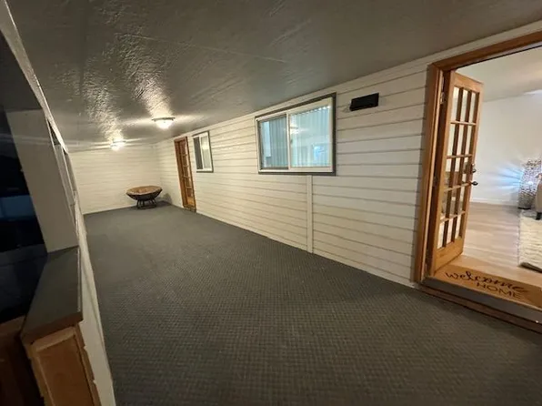 700 S 48th Ave #2, Yakima, WA 98908