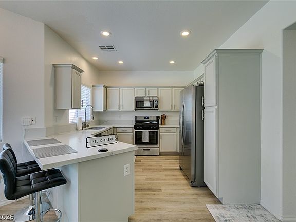 3rd image of 5648 Tallard Ct