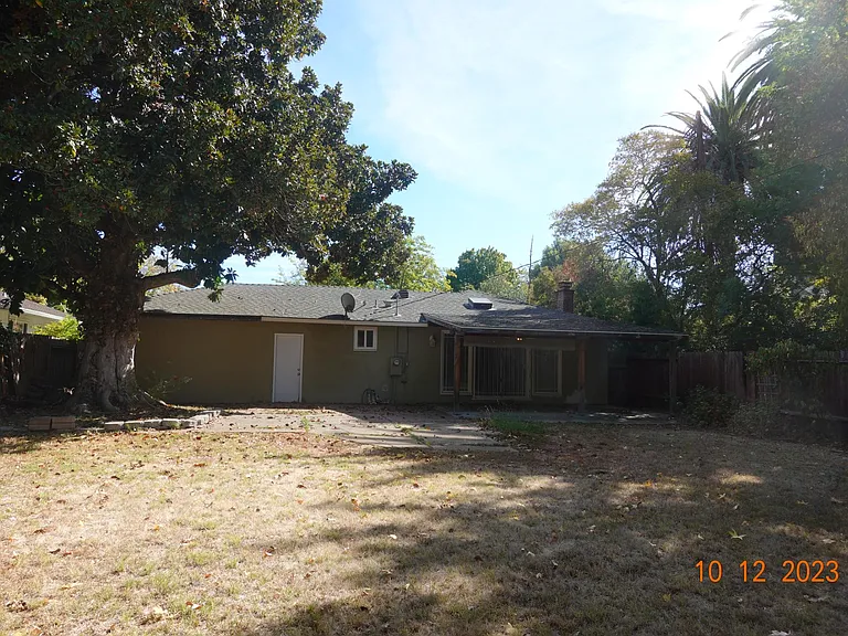3417 Toledo Way — Photo 25