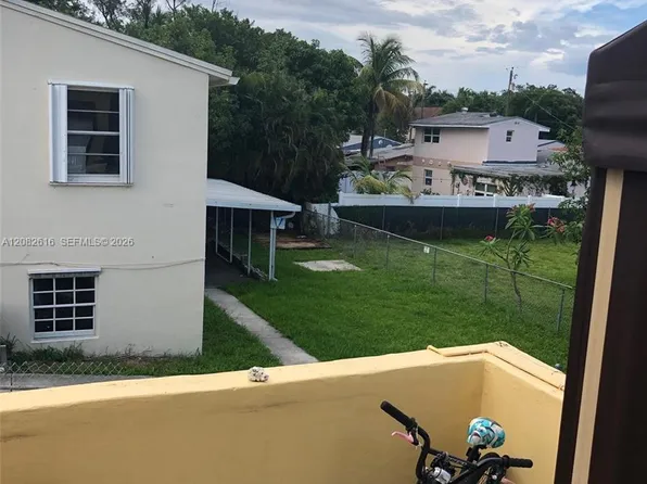 725 SW 8th Ave #A, Hallandale, FL 33009