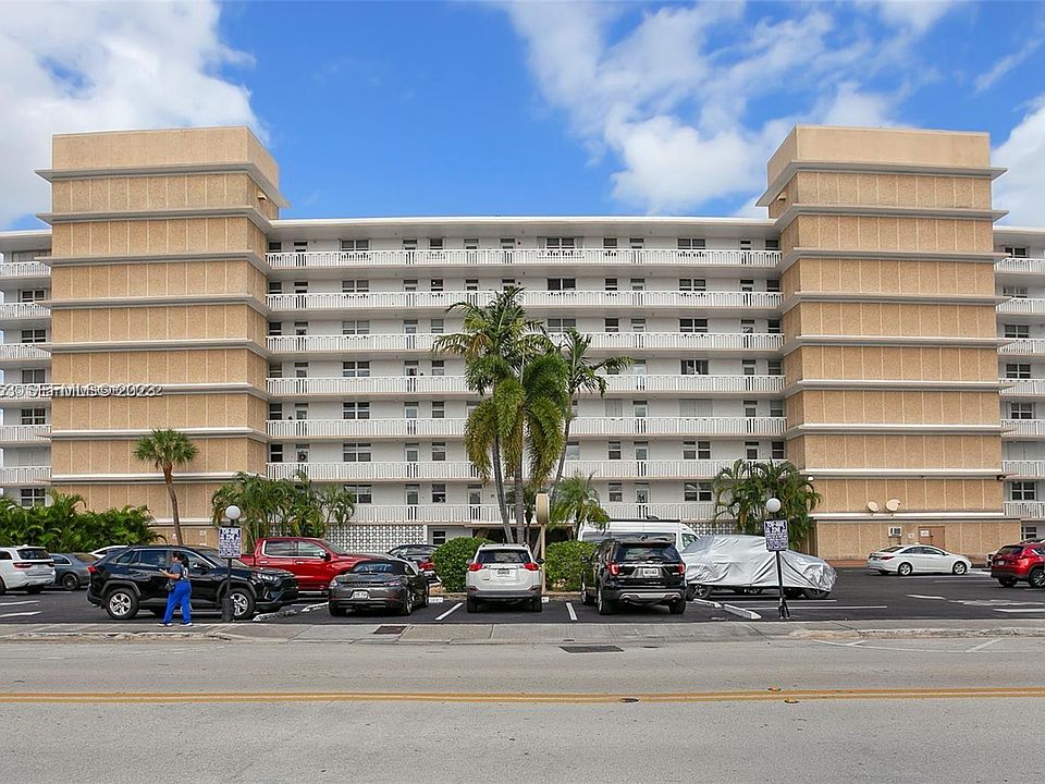 1st image of 410 Golden Isles Dr APT 202