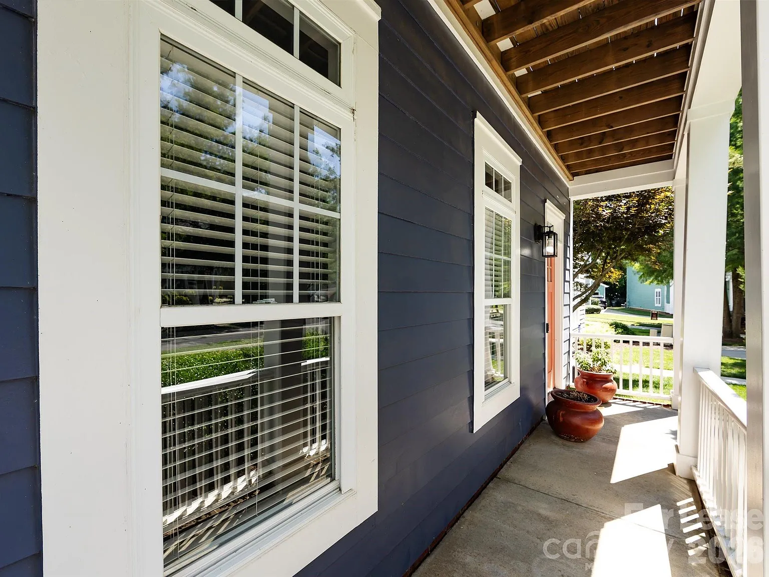 Lela Court — Photo 3