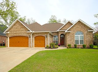 200 Norfolk Cir, Warner Robins, GA 31088