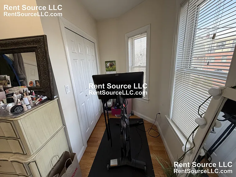 537 Main St #2 — Photo 24