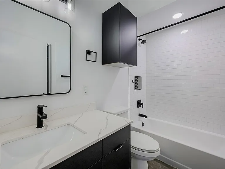 626 Glazebrook St #B — Photo 19