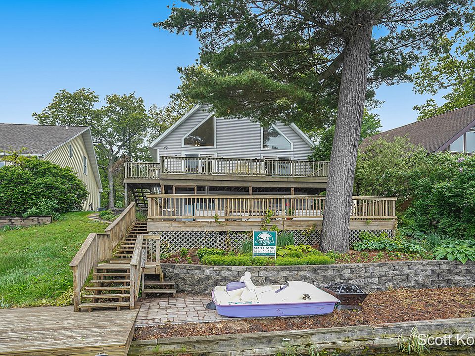1st image of 13196 Hilltop Dr