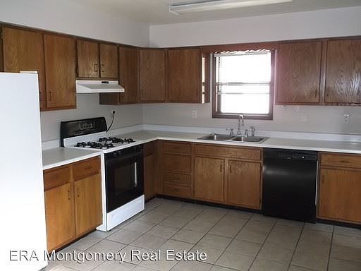 4th image of 914 N Thomas St