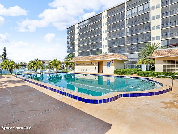 3rd image of 500 Palm Springs Blvd APT 301