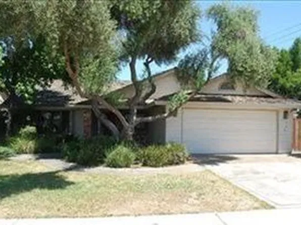 101 Manzanita Dr, Atwater, CA 95301