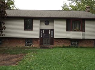 4975 Meyers Hill Rd, Sanborn, NY 14132