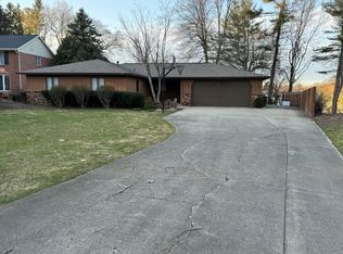 19102 Walden Dr, Spring Lake, MI 49456