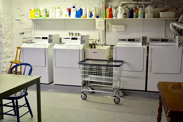 Rented by Farran & Associates | media 9