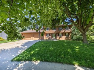 2426 Wilshire Ln NE, Rochester, MN 55906