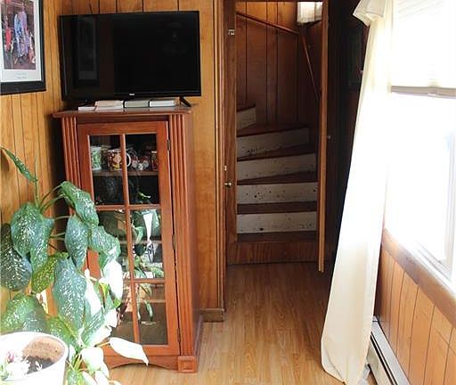 5th image of 108 Ivy St