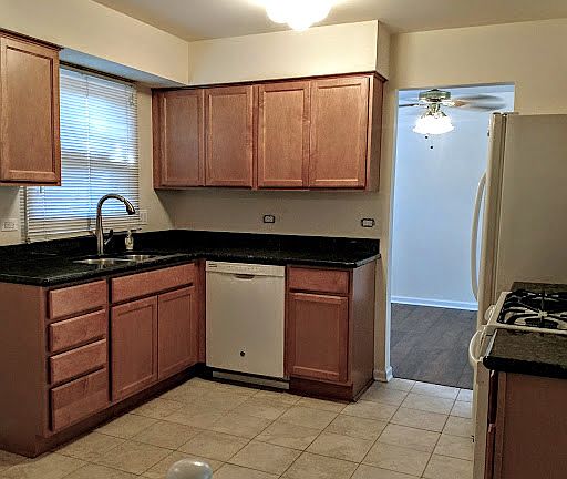 5th image of 8 Montebello Dr