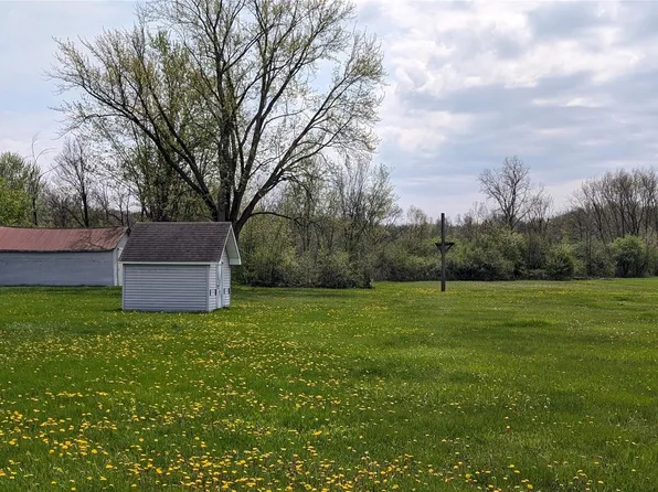 44043 Tyler Rd, Belleville, MI 48111