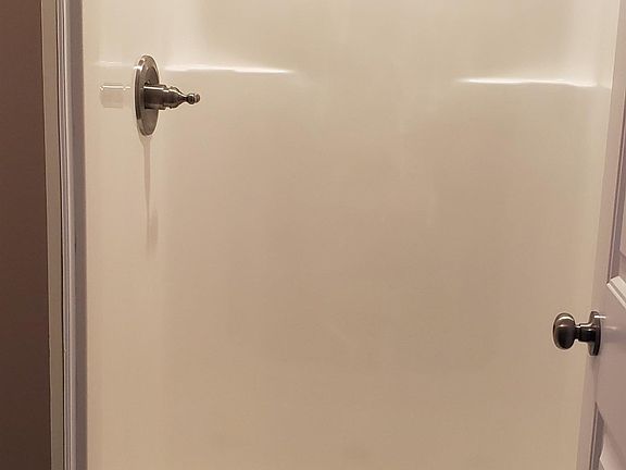 5th image of 364 Landrum Pl